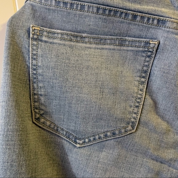 Ripped and Distressed Flirty Light Jeans - Picture 7 of 10